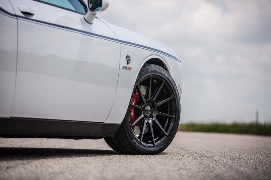 Детали экстерьера Dodge Challenger SRT Hellcat HPE850 by Hennessey (LC) 2016 года  (фото 16 из 25)
